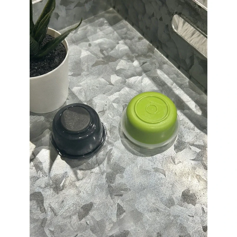 Tupperware Smidgets (2) TINY MINI 1oz Storage Containers‎ (one Magnetic)
